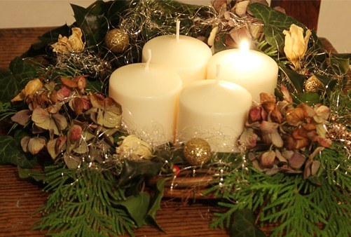 Vánoční pohlednice, přání a pozdravy - Pohlednice advent venec zima vanoce 